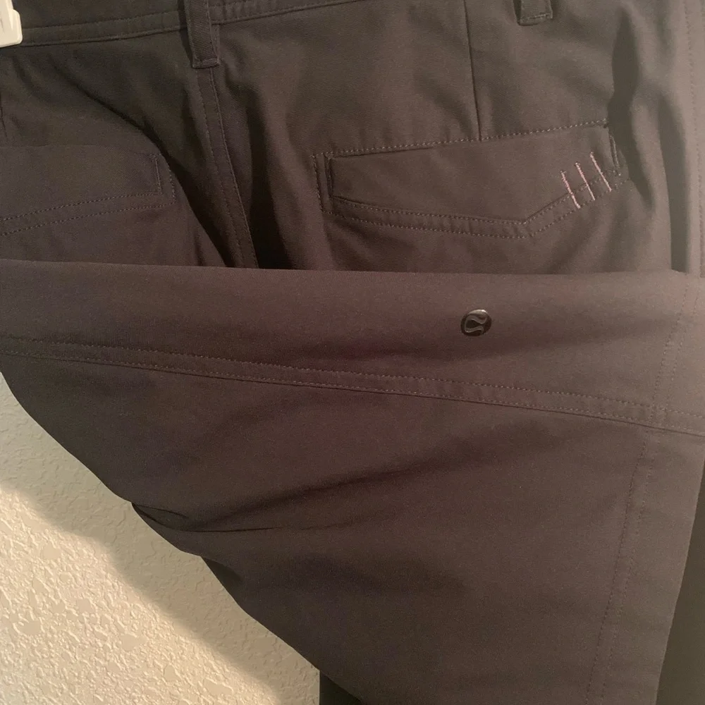Lululemon Golf Shorts - Picture 2 of 3